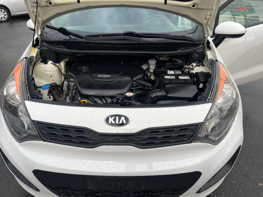 2013 Kia Rio 5dr HB Auto LX, available for sale in Swansea, Massachusetts | Gas On The Run. Swansea, Massachusetts 2013 Kia Rio 5dr HB Auto LX, available for sale in Swansea, Massachusetts | Gas On The Run. Swansea, Massachusetts