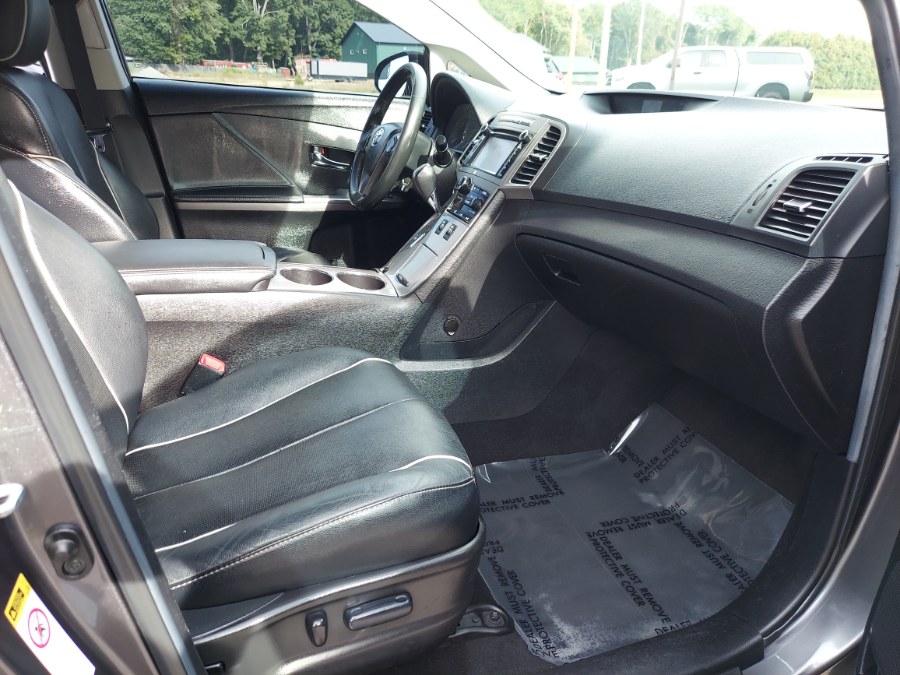 2014 Toyota Venza 4dr Wgn I4 AWD XLE (Natl), available for sale in East Windsor, Connecticut | United Auto Sales of E Windsor, Inc. East Windsor, Connecticut 2014 Toyota Venza 4dr Wgn I4 AWD XLE (Natl), available for sale in East Windsor, Connecticut | United Auto Sales of E Windsor, Inc. East Windsor, Connecticut
