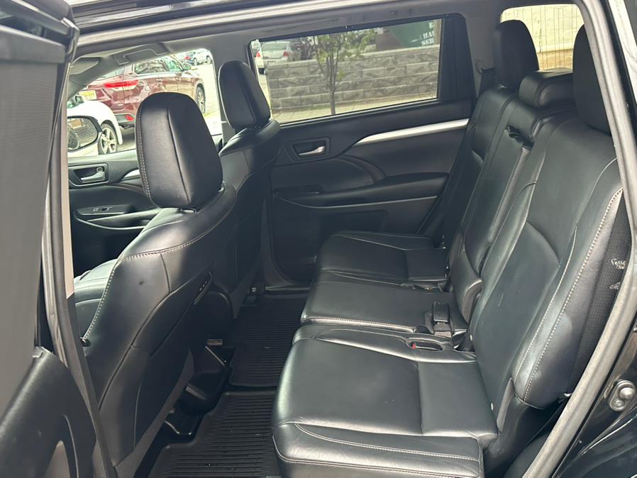 2016 Toyota Highlander AWD 4dr V6 XLE (Natl), available for sale in Irvington, New Jersey | Elis Motors Corp. Irvington, New Jersey 2016 Toyota Highlander AWD 4dr V6 XLE (Natl), available for sale in Irvington, New Jersey | Elis Motors Corp. Irvington, New Jersey