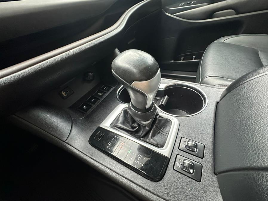2016 Toyota Highlander AWD 4dr V6 XLE (Natl), available for sale in Irvington, New Jersey | Elis Motors Corp. Irvington, New Jersey 2016 Toyota Highlander AWD 4dr V6 XLE (Natl), available for sale in Irvington, New Jersey | Elis Motors Corp. Irvington, New Jersey