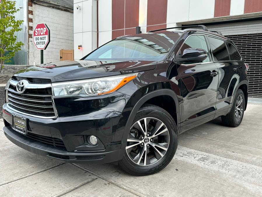 2016 Toyota Highlander AWD 4dr V6 XLE (Natl), available for sale in Irvington, New Jersey | Elis Motors Corp. Irvington, New Jersey 2016 Toyota Highlander AWD 4dr V6 XLE (Natl), available for sale in Irvington, New Jersey | Elis Motors Corp. Irvington, New Jersey