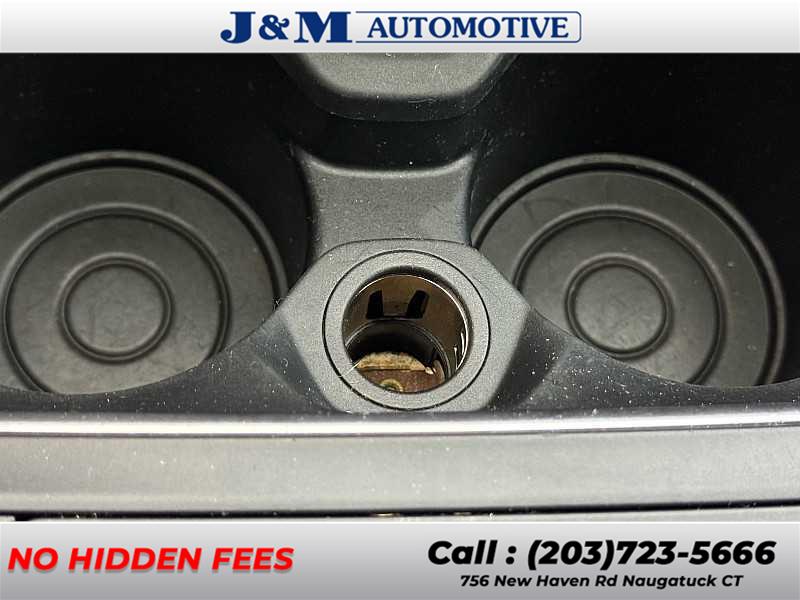 2018 BMW 3 Series 320i xDrive, available for sale in Naugatuck, Connecticut | J&M Automotive Sls&Svc LLC. Naugatuck, Connecticut 2018 BMW 3 Series 320i xDrive, available for sale in Naugatuck, Connecticut | J&M Automotive Sls&Svc LLC. Naugatuck, Connecticut