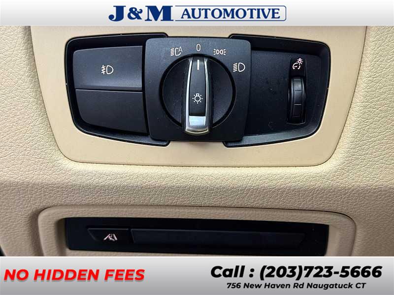 2018 BMW 3 Series 320i xDrive, available for sale in Naugatuck, Connecticut | J&M Automotive Sls&Svc LLC. Naugatuck, Connecticut 2018 BMW 3 Series 320i xDrive, available for sale in Naugatuck, Connecticut | J&M Automotive Sls&Svc LLC. Naugatuck, Connecticut