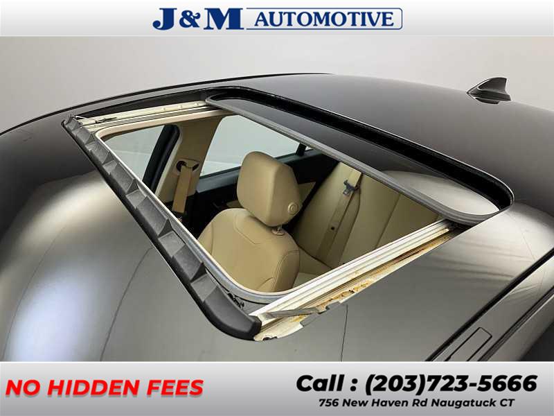 2018 BMW 3 Series 320i xDrive, available for sale in Naugatuck, Connecticut | J&M Automotive Sls&Svc LLC. Naugatuck, Connecticut 2018 BMW 3 Series 320i xDrive, available for sale in Naugatuck, Connecticut | J&M Automotive Sls&Svc LLC. Naugatuck, Connecticut