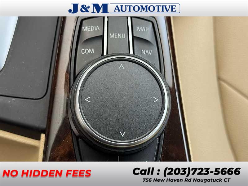 2018 BMW 3 Series 320i xDrive, available for sale in Naugatuck, Connecticut | J&M Automotive Sls&Svc LLC. Naugatuck, Connecticut 2018 BMW 3 Series 320i xDrive, available for sale in Naugatuck, Connecticut | J&M Automotive Sls&Svc LLC. Naugatuck, Connecticut