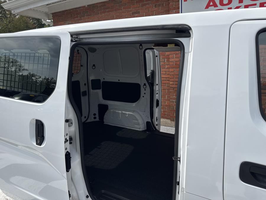 2020 Nissan NV200 Compact Cargo SV, available for sale in Waterbury, Connecticut | National Auto Brokers, Inc.. Waterbury, Connecticut 2020 Nissan NV200 Compact Cargo SV, available for sale in Waterbury, Connecticut | National Auto Brokers, Inc.. Waterbury, Connecticut