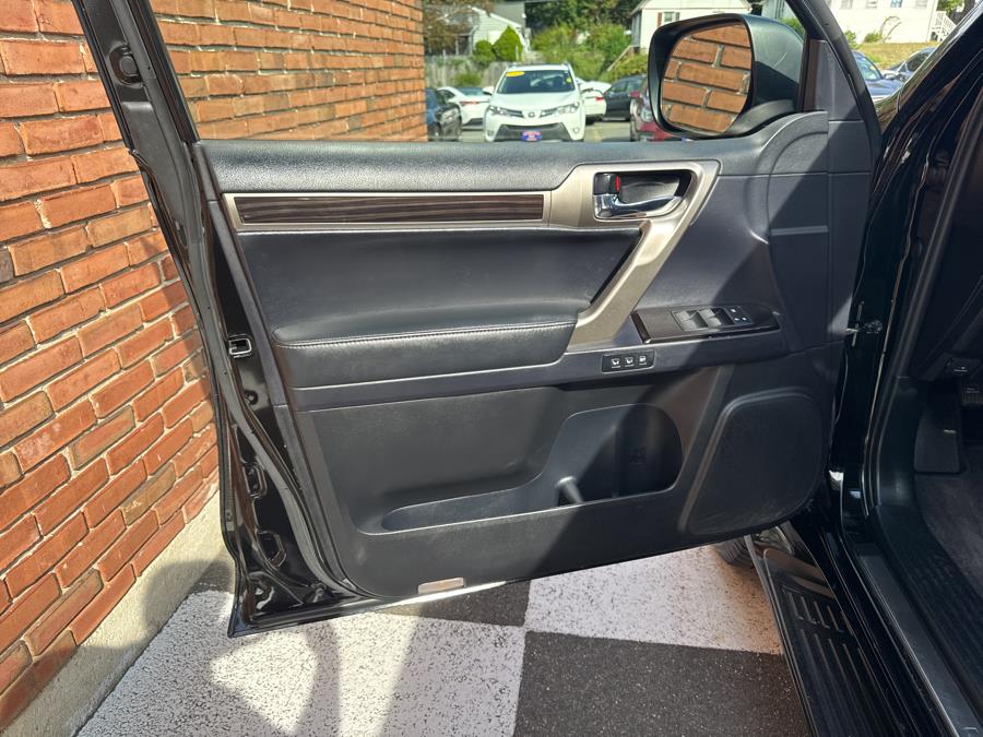 2018 Lexus GX 460 4WD, available for sale in Waterbury, Connecticut | National Auto Brokers, Inc.. Waterbury, Connecticut 2018 Lexus GX 460 4WD, available for sale in Waterbury, Connecticut | National Auto Brokers, Inc.. Waterbury, Connecticut