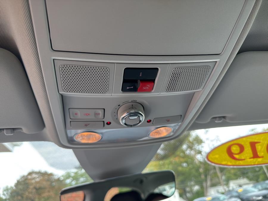 2019 Volkswagen Passat 2.0T SE R-Line Auto, available for sale in Waterbury, Connecticut | National Auto Brokers, Inc.. Waterbury, Connecticut 2019 Volkswagen Passat 2.0T SE R-Line Auto, available for sale in Waterbury, Connecticut | National Auto Brokers, Inc.. Waterbury, Connecticut