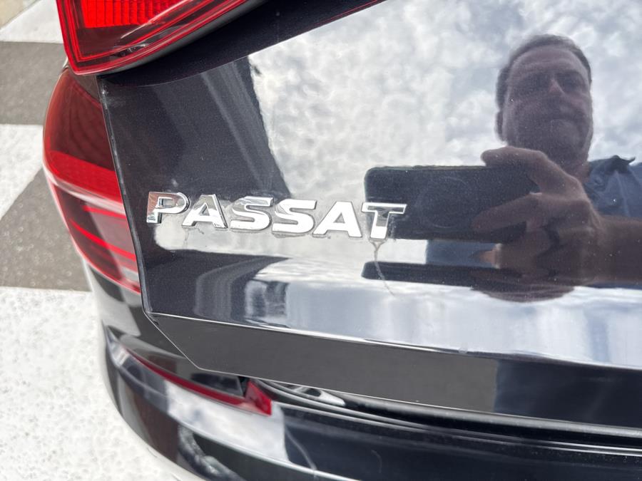 2019 Volkswagen Passat 2.0T SE R-Line Auto, available for sale in Waterbury, Connecticut | National Auto Brokers, Inc.. Waterbury, Connecticut 2019 Volkswagen Passat 2.0T SE R-Line Auto, available for sale in Waterbury, Connecticut | National Auto Brokers, Inc.. Waterbury, Connecticut