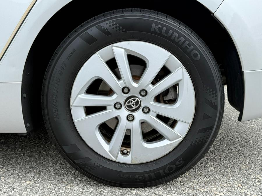 2016 Toyota Prius 5dr HB Two (Natl), available for sale in Lindenhurst, New York | Cargenic Automotive. Lindenhurst, New York 2016 Toyota Prius 5dr HB Two (Natl), available for sale in Lindenhurst, New York | Cargenic Automotive. Lindenhurst, New York