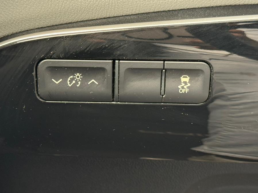 2016 Toyota Prius 5dr HB Two (Natl), available for sale in Lindenhurst, New York | Cargenic Automotive. Lindenhurst, New York 2016 Toyota Prius 5dr HB Two (Natl), available for sale in Lindenhurst, New York | Cargenic Automotive. Lindenhurst, New York