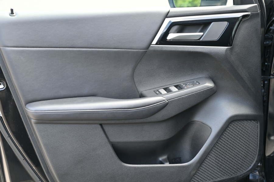 2023 Mitsubishi Outlander PHEV SE PHEV, available for sale in Waterbury, Connecticut | Highline Car Connection. Waterbury, Connecticut 2023 Mitsubishi Outlander PHEV SE PHEV, available for sale in Waterbury, Connecticut | Highline Car Connection. Waterbury, Connecticut