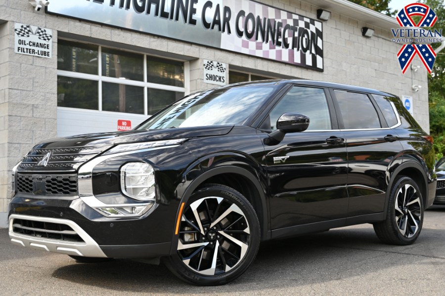 Used 2023 Mitsubishi Outlander PHEV in Waterbury, Connecticut | Highline Car Connection. Waterbury, Connecticut