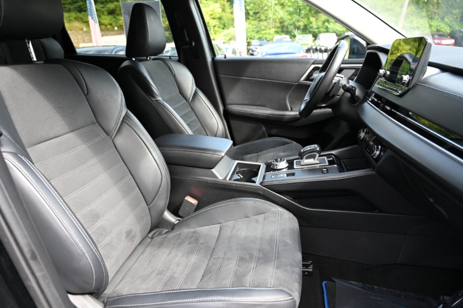 2023 Mitsubishi Outlander PHEV SE PHEV, available for sale in Waterbury, Connecticut | Highline Car Connection. Waterbury, Connecticut 2023 Mitsubishi Outlander PHEV SE PHEV, available for sale in Waterbury, Connecticut | Highline Car Connection. Waterbury, Connecticut