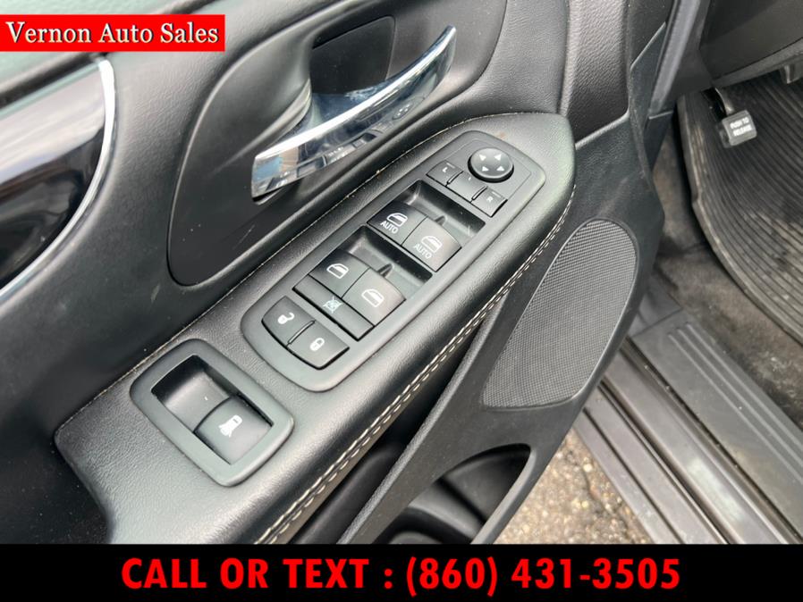 2018 Dodge Grand Caravan SE Plus Wagon, available for sale in Manchester, Connecticut | Vernon Auto Sale & Service. Manchester, Connecticut 2018 Dodge Grand Caravan SE Plus Wagon, available for sale in Manchester, Connecticut | Vernon Auto Sale & Service. Manchester, Connecticut