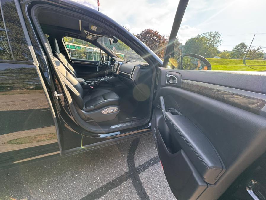 2012 Porsche Cayenne AWD 4dr S, available for sale in Waterbury, Connecticut | Platinum Auto Care. Waterbury, Connecticut 2012 Porsche Cayenne AWD 4dr S, available for sale in Waterbury, Connecticut | Platinum Auto Care. Waterbury, Connecticut