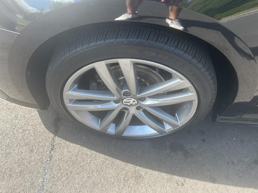 2017 Volkswagen Passat R-Line w/Comfort Pkg Auto, available for sale in Middletown, Connecticut | Newfield Auto Sales. Middletown, Connecticut 2017 Volkswagen Passat R-Line w/Comfort Pkg Auto, available for sale in Middletown, Connecticut | Newfield Auto Sales. Middletown, Connecticut