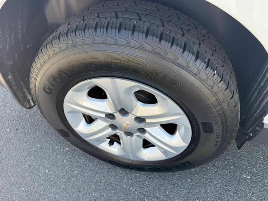 2016 Chevrolet Traverse FWD 4dr LS w/1LS, available for sale in Southwick, Massachusetts | Country Auto Sales. Southwick, Massachusetts 2016 Chevrolet Traverse FWD 4dr LS w/1LS, available for sale in Southwick, Massachusetts | Country Auto Sales. Southwick, Massachusetts