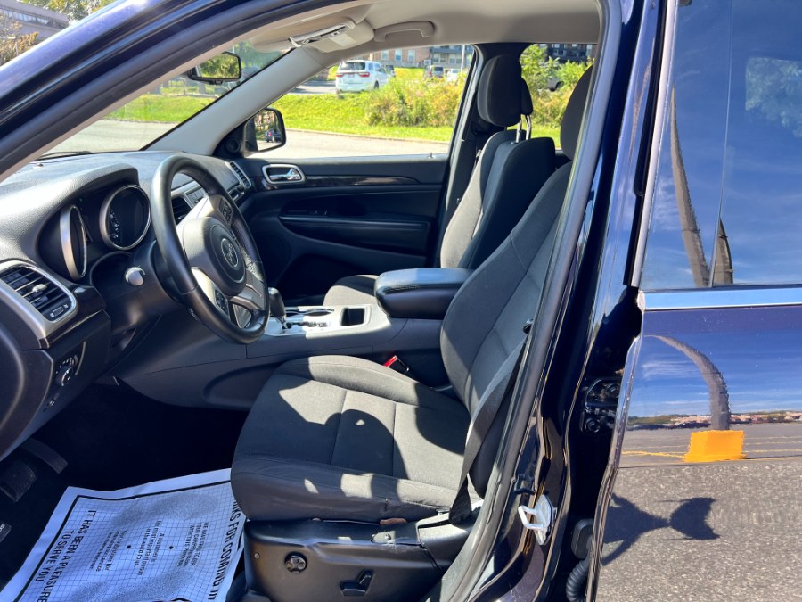 2011 Jeep Grand Cherokee 4WD 4dr Laredo, available for sale in Hartford , Connecticut | Ledyard Auto Sale LLC. Hartford , Connecticut 2011 Jeep Grand Cherokee 4WD 4dr Laredo, available for sale in Hartford , Connecticut | Ledyard Auto Sale LLC. Hartford , Connecticut