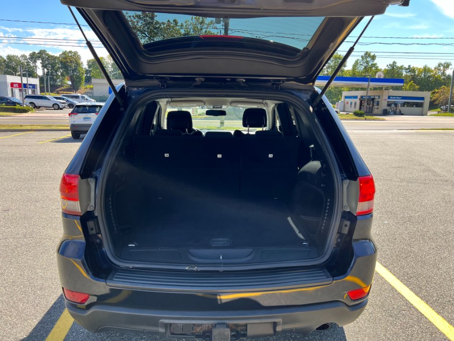 2011 Jeep Grand Cherokee 4WD 4dr Laredo, available for sale in Hartford , Connecticut | Ledyard Auto Sale LLC. Hartford , Connecticut 2011 Jeep Grand Cherokee 4WD 4dr Laredo, available for sale in Hartford , Connecticut | Ledyard Auto Sale LLC. Hartford , Connecticut