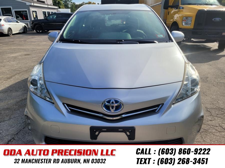 2013 Toyota Prius V Two photo 2