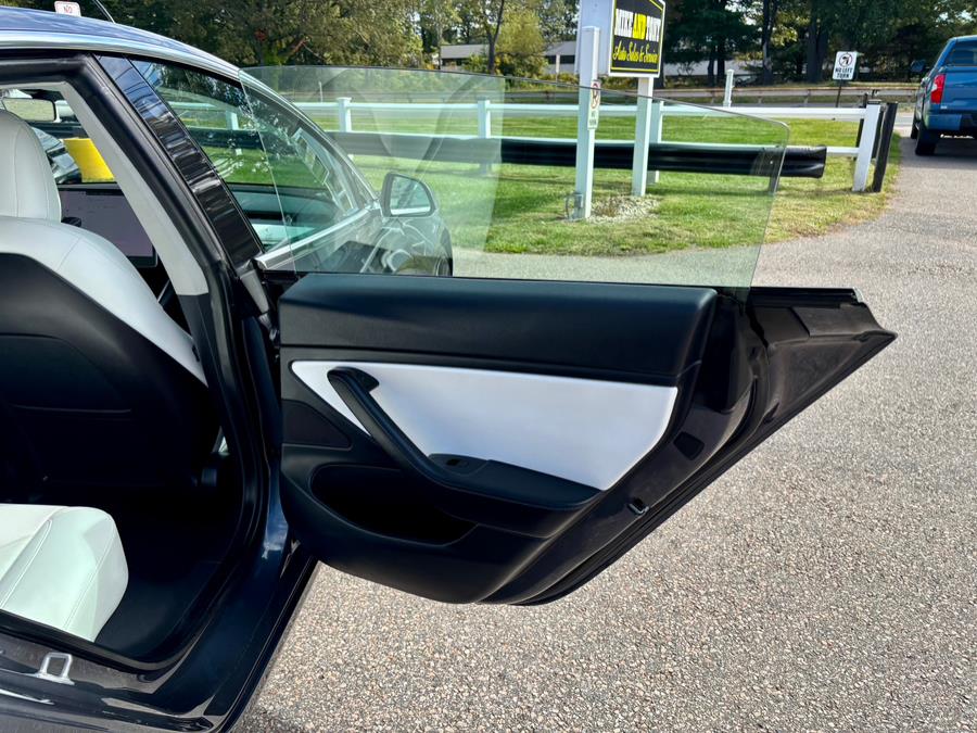 2020 Tesla Model 3 Performance AWD, available for sale in South Windsor, Connecticut | Mike And Tony Auto Sales, Inc. South Windsor, Connecticut 2020 Tesla Model 3 Performance AWD, available for sale in South Windsor, Connecticut | Mike And Tony Auto Sales, Inc. South Windsor, Connecticut