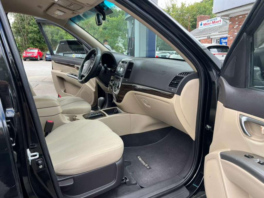 2010 Hyundai Santa Fe FWD 4dr I4 Auto GLS, available for sale in Swansea, Massachusetts | Gas On The Run. Swansea, Massachusetts 2010 Hyundai Santa Fe FWD 4dr I4 Auto GLS, available for sale in Swansea, Massachusetts | Gas On The Run. Swansea, Massachusetts