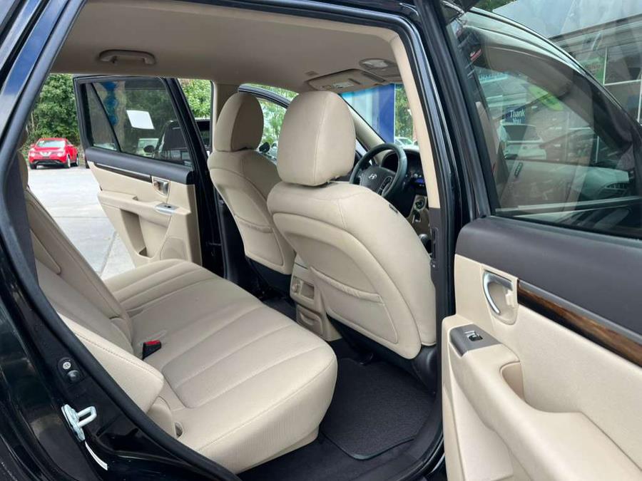 2010 Hyundai Santa Fe FWD 4dr I4 Auto GLS, available for sale in Swansea, Massachusetts | Gas On The Run. Swansea, Massachusetts 2010 Hyundai Santa Fe FWD 4dr I4 Auto GLS, available for sale in Swansea, Massachusetts | Gas On The Run. Swansea, Massachusetts