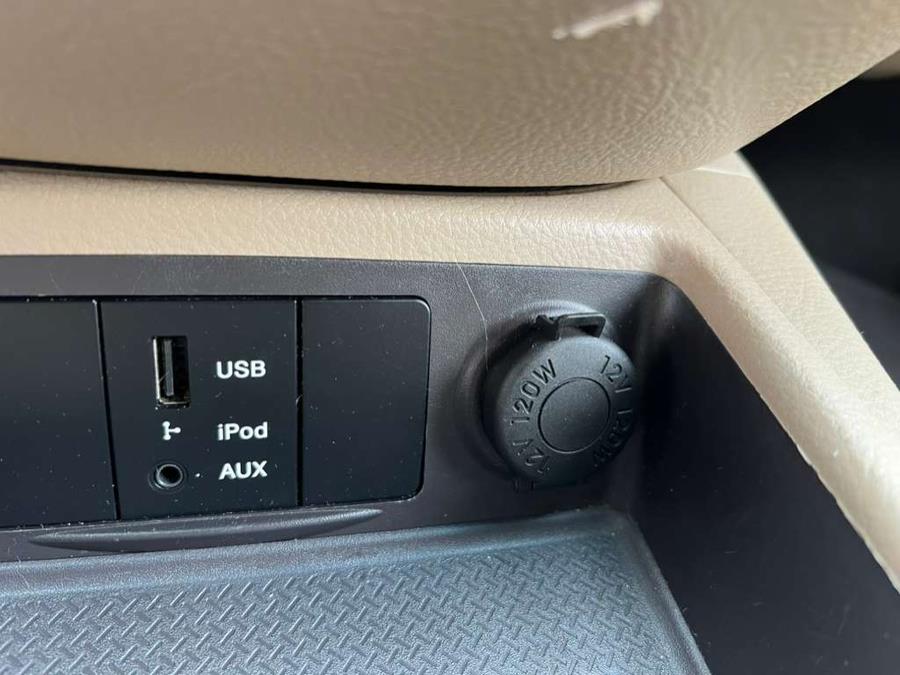 2010 Hyundai Santa Fe FWD 4dr I4 Auto GLS, available for sale in Swansea, Massachusetts | Gas On The Run. Swansea, Massachusetts 2010 Hyundai Santa Fe FWD 4dr I4 Auto GLS, available for sale in Swansea, Massachusetts | Gas On The Run. Swansea, Massachusetts