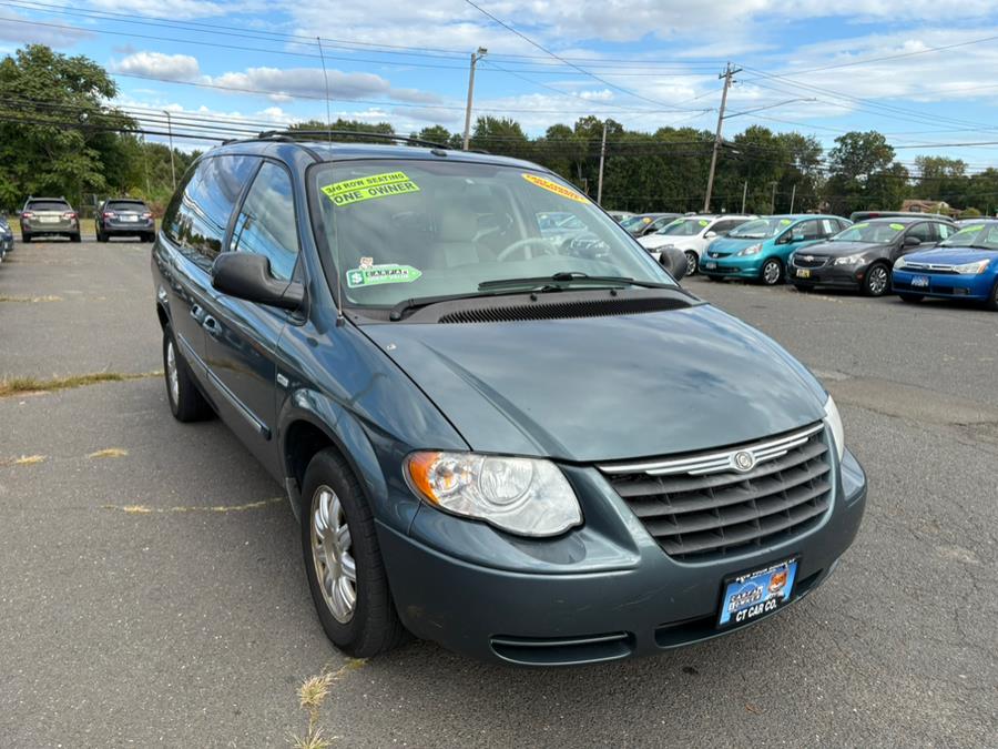 2007 Chrysler Town & Country LWB 4dr Wgn Touring, available for sale in East Windsor, Connecticut | CT Car Co LLC. East Windsor, Connecticut 2007 Chrysler Town & Country LWB 4dr Wgn Touring, available for sale in East Windsor, Connecticut | CT Car Co LLC. East Windsor, Connecticut