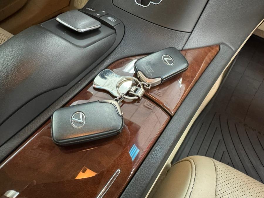 2013 Lexus RX 350 FWD 4dr, available for sale in Inwood, New York | 5 Towns Drive. Inwood, New York 2013 Lexus RX 350 FWD 4dr, available for sale in Inwood, New York | 5 Towns Drive. Inwood, New York