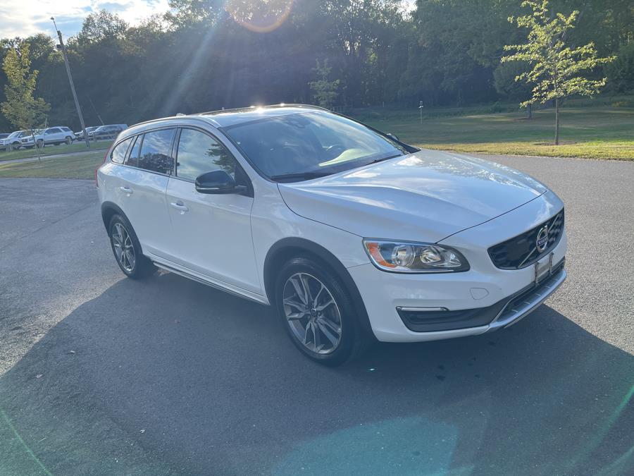 Used 2015 Volvo V60 Cross Country in Plainville, Connecticut | Choice Group LLC Choice Motor Car. Plainville, Connecticut