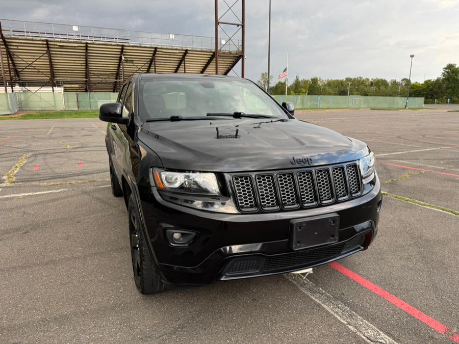 2014 Jeep Grand Cherokee 4WD 4dr Altitude, available for sale in New Britain, Connecticut | Supreme Automotive. New Britain, Connecticut 2014 Jeep Grand Cherokee 4WD 4dr Altitude, available for sale in New Britain, Connecticut | Supreme Automotive. New Britain, Connecticut