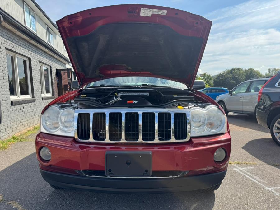 2005 Jeep Grand Cherokee 4dr Limited 4WD, available for sale in New Britain, Connecticut | Supreme Automotive. New Britain, Connecticut 2005 Jeep Grand Cherokee 4dr Limited 4WD, available for sale in New Britain, Connecticut | Supreme Automotive. New Britain, Connecticut