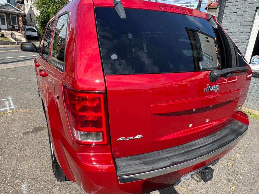 2005 Jeep Grand Cherokee 4dr Limited 4WD, available for sale in New Britain, Connecticut | Supreme Automotive. New Britain, Connecticut 2005 Jeep Grand Cherokee 4dr Limited 4WD, available for sale in New Britain, Connecticut | Supreme Automotive. New Britain, Connecticut