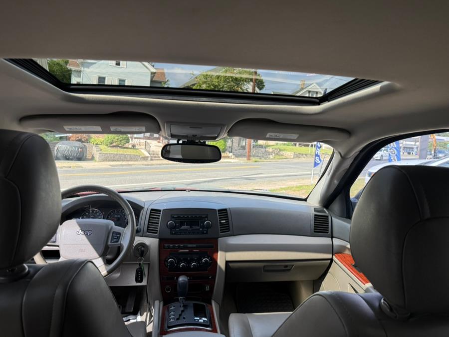 2005 Jeep Grand Cherokee 4dr Limited 4WD, available for sale in New Britain, Connecticut | Supreme Automotive. New Britain, Connecticut 2005 Jeep Grand Cherokee 4dr Limited 4WD, available for sale in New Britain, Connecticut | Supreme Automotive. New Britain, Connecticut
