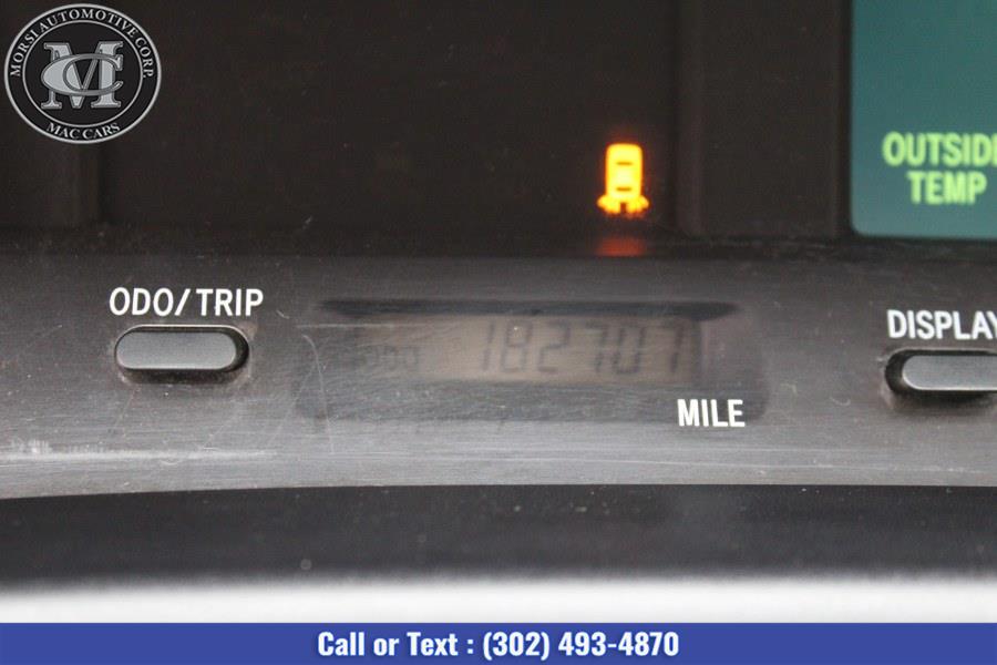 2000 Toyota Avalon 4dr Sdn XLS w/Bench Seat, available for sale in New Castle, Delaware | Morsi Automotive Corporation. New Castle, Delaware 2000 Toyota Avalon 4dr Sdn XLS w/Bench Seat, available for sale in New Castle, Delaware | Morsi Automotive Corporation. New Castle, Delaware