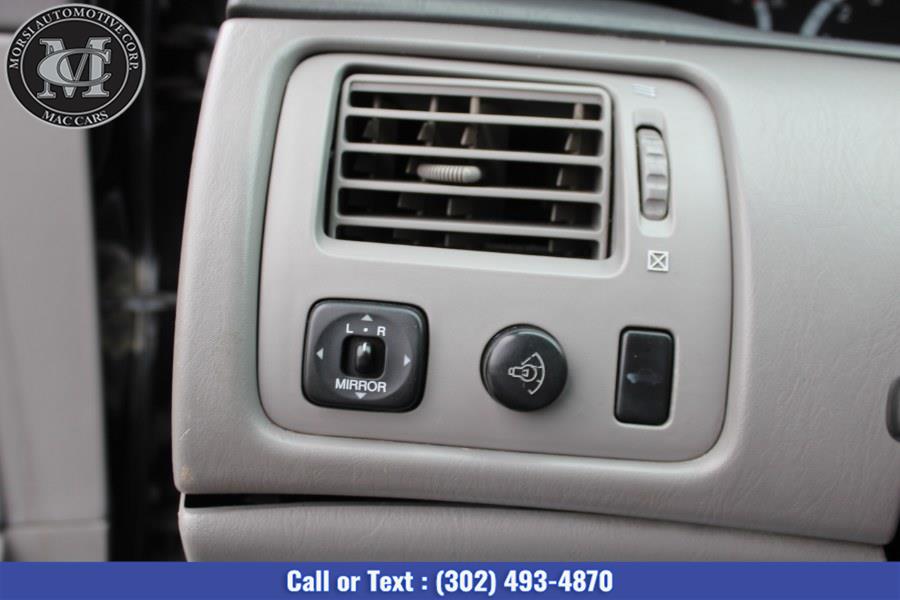 2000 Toyota Avalon 4dr Sdn XLS w/Bench Seat, available for sale in New Castle, Delaware | Morsi Automotive Corporation. New Castle, Delaware 2000 Toyota Avalon 4dr Sdn XLS w/Bench Seat, available for sale in New Castle, Delaware | Morsi Automotive Corporation. New Castle, Delaware