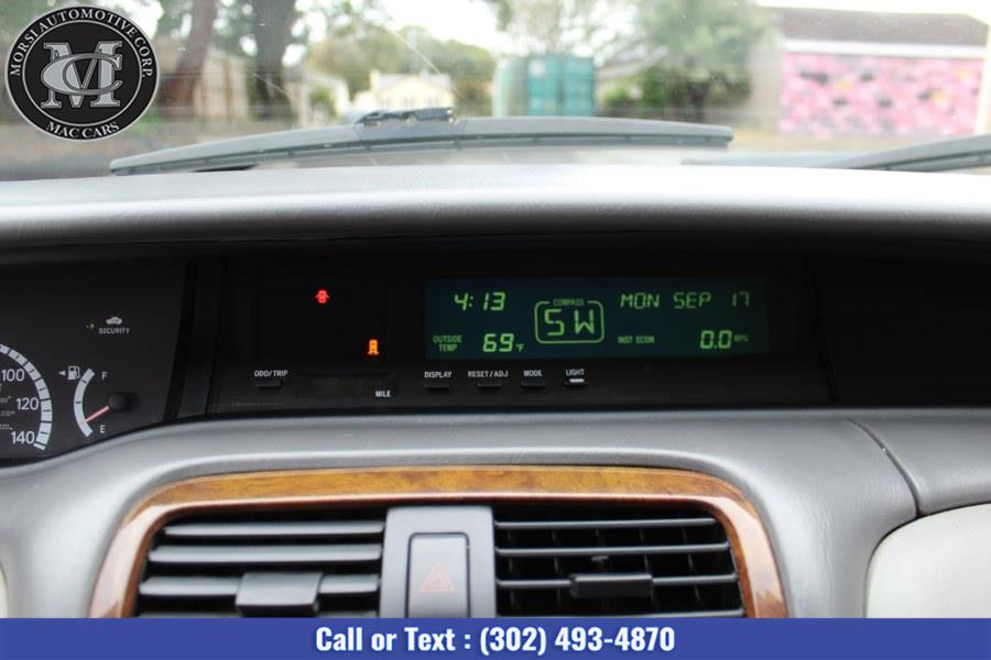 2000 Toyota Avalon 4dr Sdn XLS w/Bench Seat, available for sale in New Castle, Delaware | Morsi Automotive Corporation. New Castle, Delaware 2000 Toyota Avalon 4dr Sdn XLS w/Bench Seat, available for sale in New Castle, Delaware | Morsi Automotive Corporation. New Castle, Delaware