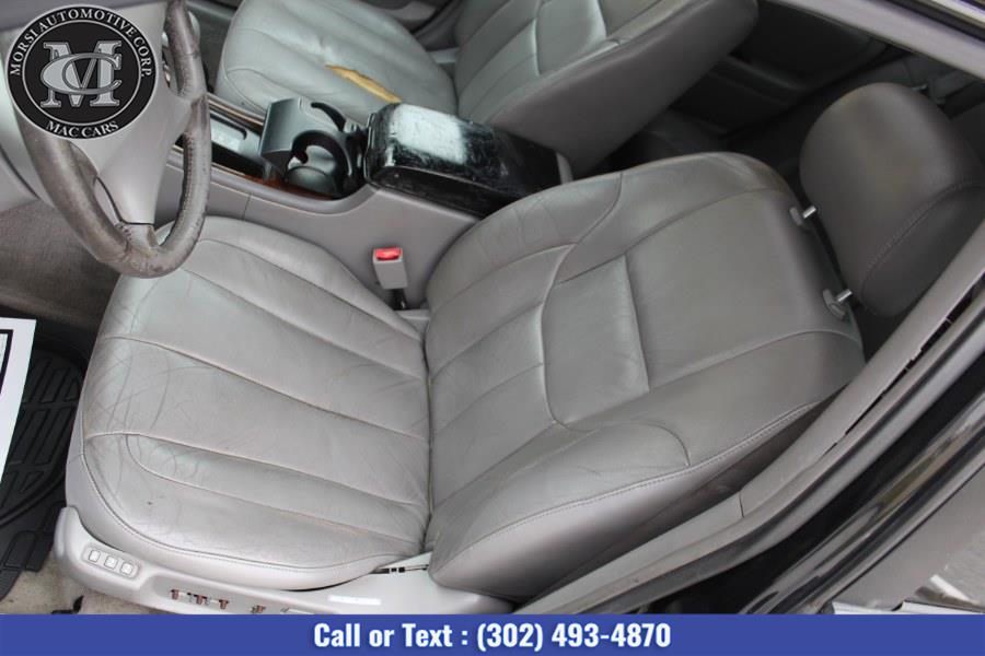 2000 Toyota Avalon 4dr Sdn XLS w/Bench Seat, available for sale in New Castle, Delaware | Morsi Automotive Corporation. New Castle, Delaware 2000 Toyota Avalon 4dr Sdn XLS w/Bench Seat, available for sale in New Castle, Delaware | Morsi Automotive Corporation. New Castle, Delaware