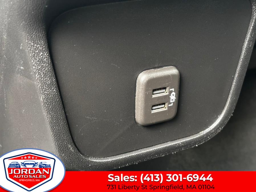 2020 Chevrolet Equinox AWD 4dr LT w/1LT, available for sale in Springfield, Massachusetts | Jordan Auto Sales. Springfield, Massachusetts 2020 Chevrolet Equinox AWD 4dr LT w/1LT, available for sale in Springfield, Massachusetts | Jordan Auto Sales. Springfield, Massachusetts