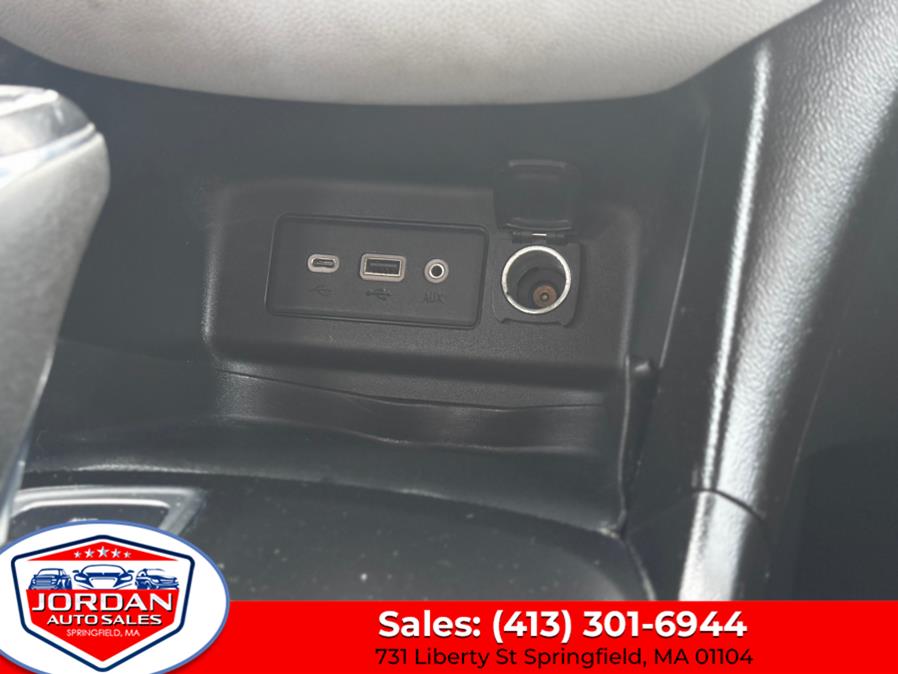 2020 Chevrolet Equinox AWD 4dr LT w/1LT, available for sale in Springfield, Massachusetts | Jordan Auto Sales. Springfield, Massachusetts 2020 Chevrolet Equinox AWD 4dr LT w/1LT, available for sale in Springfield, Massachusetts | Jordan Auto Sales. Springfield, Massachusetts
