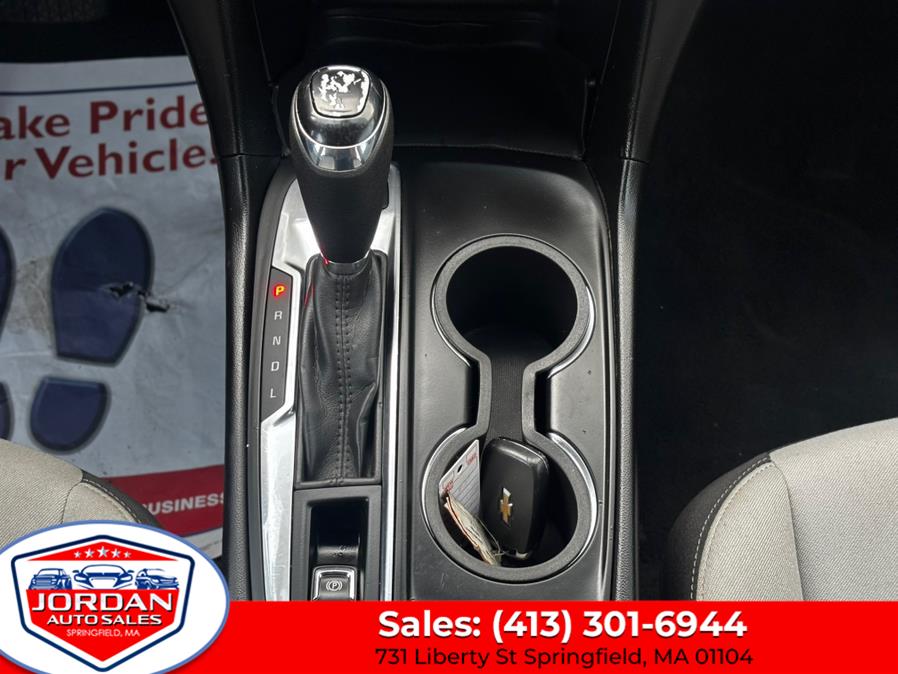 2020 Chevrolet Equinox AWD 4dr LT w/1LT, available for sale in Springfield, Massachusetts | Jordan Auto Sales. Springfield, Massachusetts 2020 Chevrolet Equinox AWD 4dr LT w/1LT, available for sale in Springfield, Massachusetts | Jordan Auto Sales. Springfield, Massachusetts