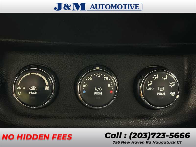 2015 Jeep Wrangler Unlimited Rubicon, available for sale in Naugatuck, Connecticut | J&M Automotive Sls&Svc LLC. Naugatuck, Connecticut 2015 Jeep Wrangler Unlimited Rubicon, available for sale in Naugatuck, Connecticut | J&M Automotive Sls&Svc LLC. Naugatuck, Connecticut