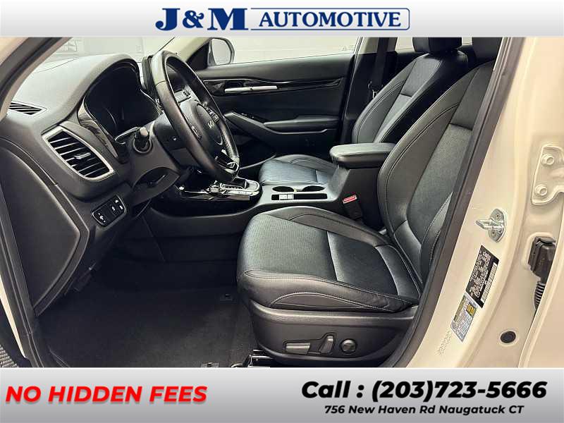 2023 Kia Seltos SX, available for sale in Naugatuck, Connecticut | J&M Automotive Sls&Svc LLC. Naugatuck, Connecticut 2023 Kia Seltos SX, available for sale in Naugatuck, Connecticut | J&M Automotive Sls&Svc LLC. Naugatuck, Connecticut