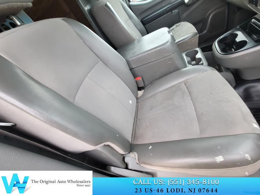2018 Nissan NV Cargo NV2500 HD High Roof V6 SV, available for sale in Lodi, New Jersey | AW Auto & Truck Wholesalers, Inc. Lodi, New Jersey 2018 Nissan NV Cargo NV2500 HD High Roof V6 SV, available for sale in Lodi, New Jersey | AW Auto & Truck Wholesalers, Inc. Lodi, New Jersey