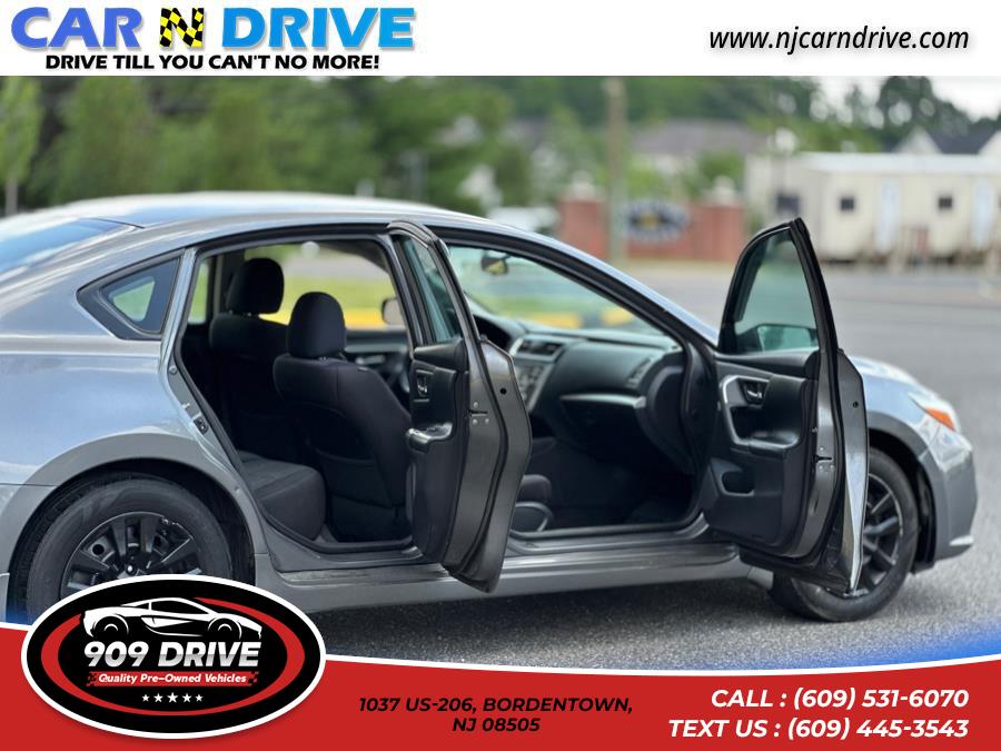 2017 Nissan Altima 2.5 S, available for sale in BORDENTOWN, New Jersey | 909 Drive. BORDENTOWN, New Jersey 2017 Nissan Altima 2.5 S, available for sale in BORDENTOWN, New Jersey | 909 Drive. BORDENTOWN, New Jersey