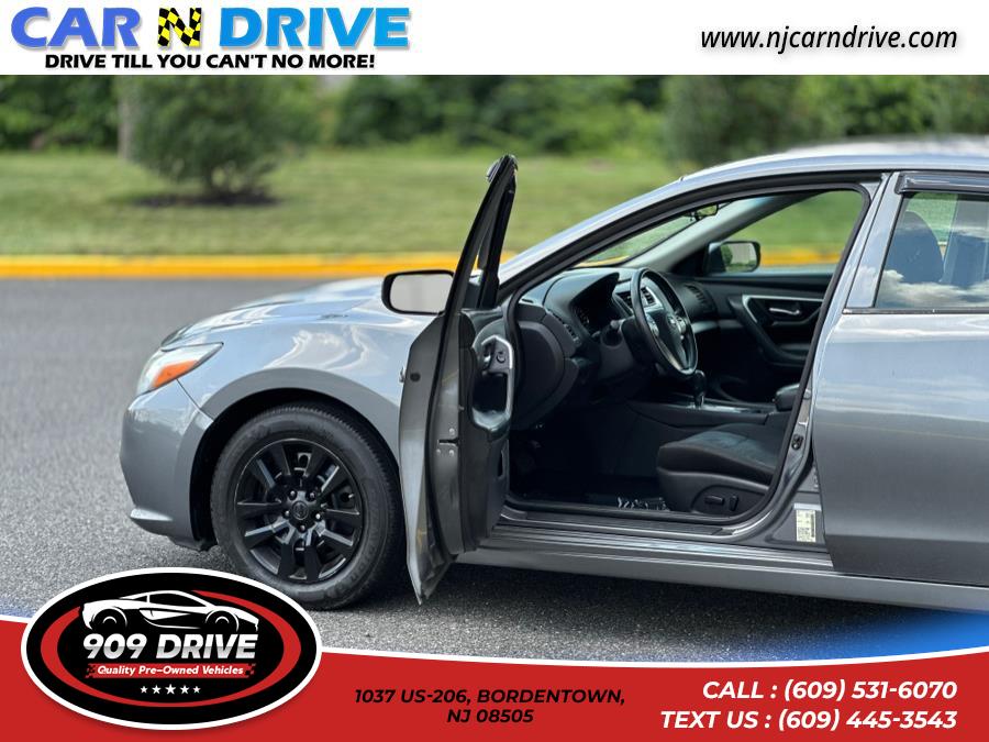 2017 Nissan Altima 2.5 S, available for sale in BORDENTOWN, New Jersey | 909 Drive. BORDENTOWN, New Jersey 2017 Nissan Altima 2.5 S, available for sale in BORDENTOWN, New Jersey | 909 Drive. BORDENTOWN, New Jersey