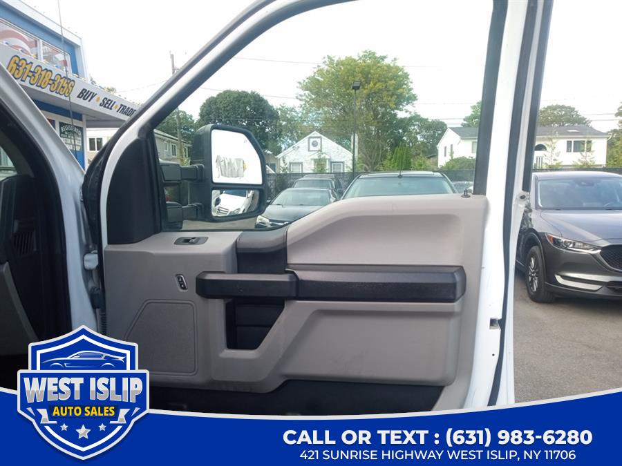 2017 Ford Super Duty F-350 SRW XL 4WD Reg Cab 8'' Box, available for sale in West Islip, New York | West Islip Auto Sales. West Islip, New York 2017 Ford Super Duty F-350 SRW XL 4WD Reg Cab 8'' Box, available for sale in West Islip, New York | West Islip Auto Sales. West Islip, New York