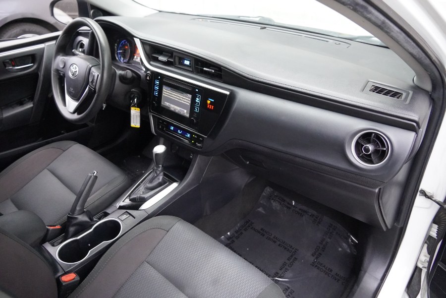 2018 Toyota Corolla LE LE(BACK UP CAM) (BLUETOOTH), available for sale in Riverside, California | Big Timin Motors LLC. Riverside, California 2018 Toyota Corolla LE LE(BACK UP CAM) (BLUETOOTH), available for sale in Riverside, California | Big Timin Motors LLC. Riverside, California